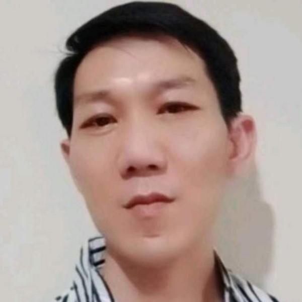 高冷的桔子的照片