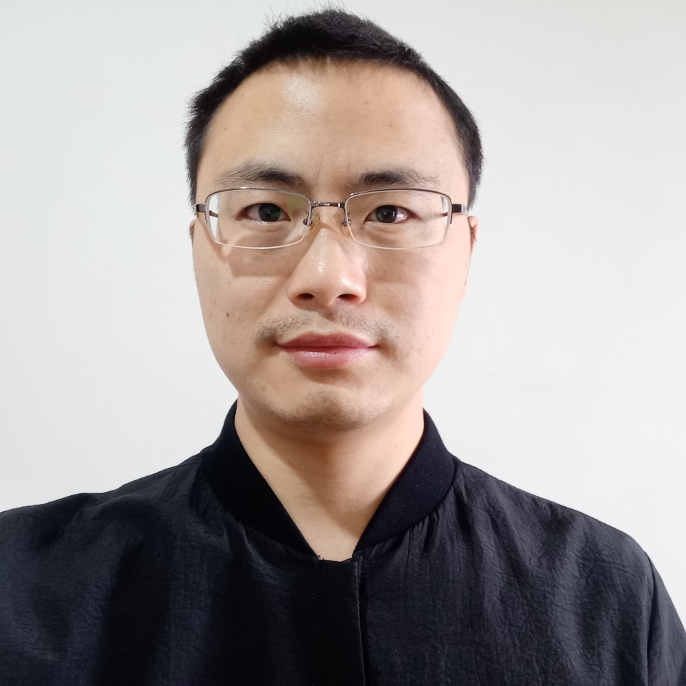 侯桂龙的照片