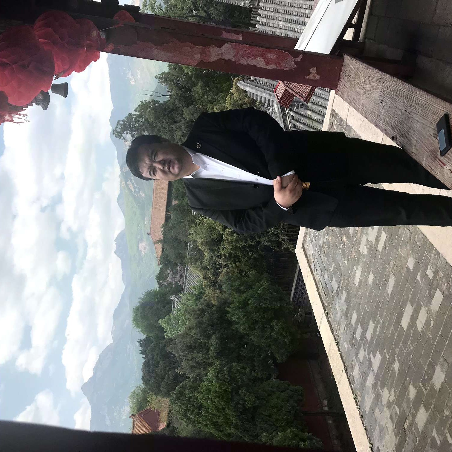 英俊吃醋轩辕的照片