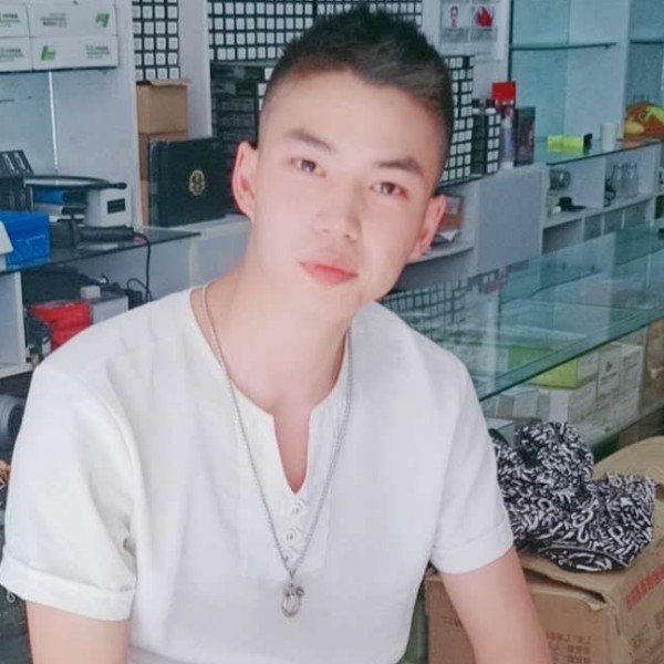 寂寞相许黑米的照片