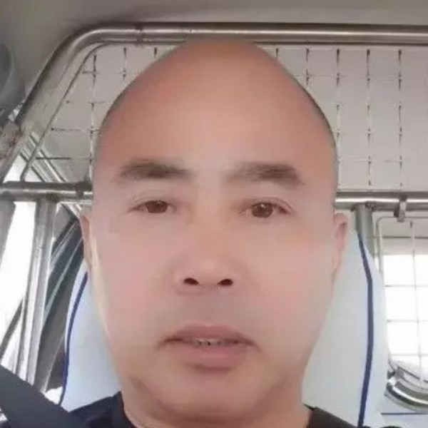 吴祖明的照片