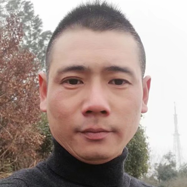 一个人。。的世界的照片