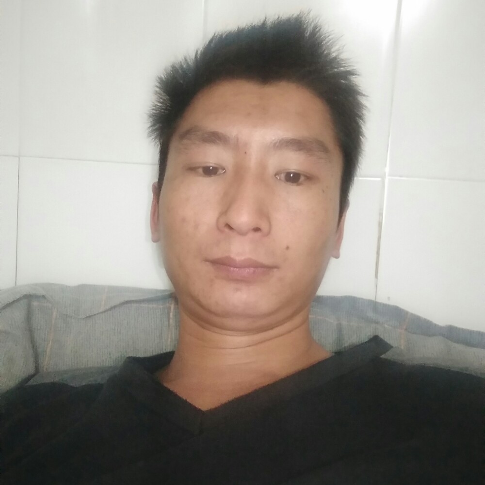 恒仔男神的照片