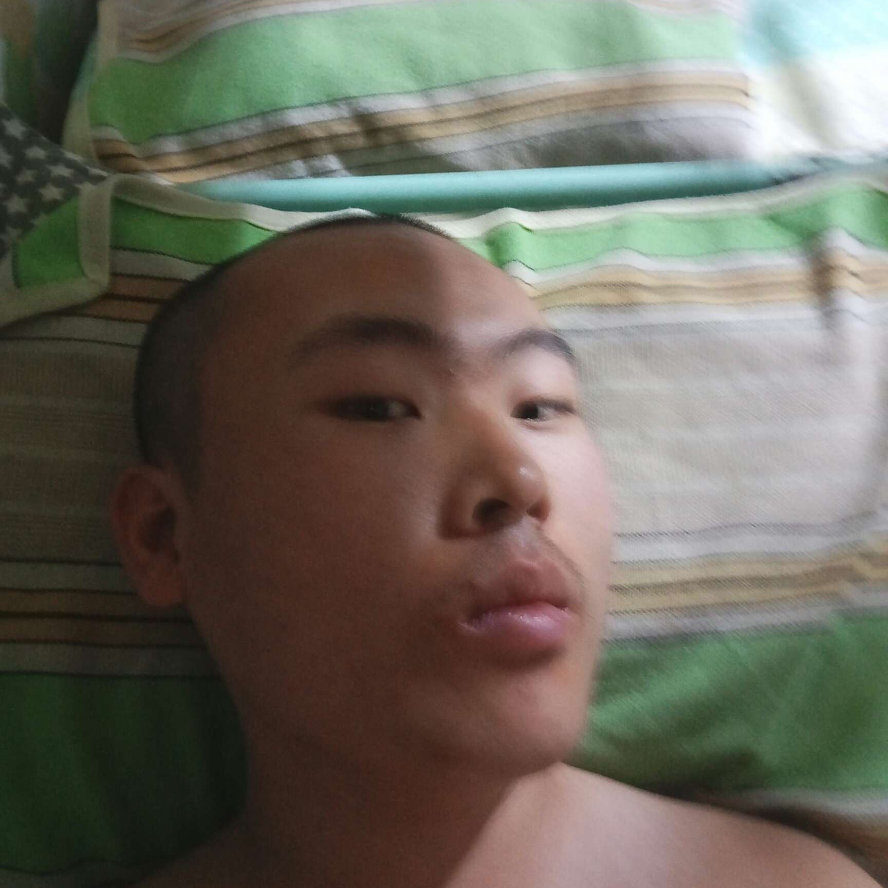 迷离那黑裤的照片