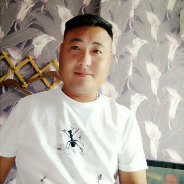 尹兴波的照片
