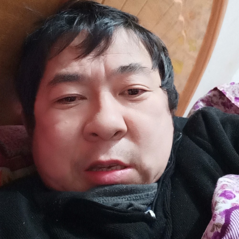 小猫咪沉默的照片
