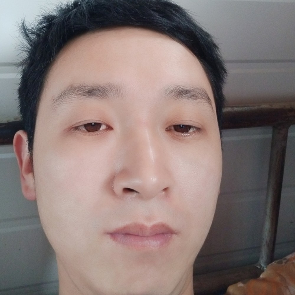 绿草高挑的照片