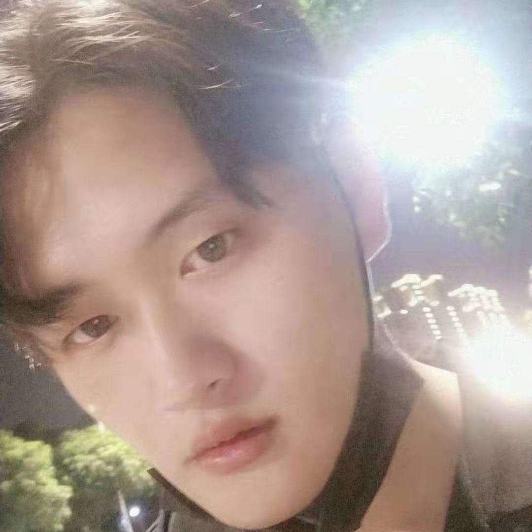 冷陌鸿的照片