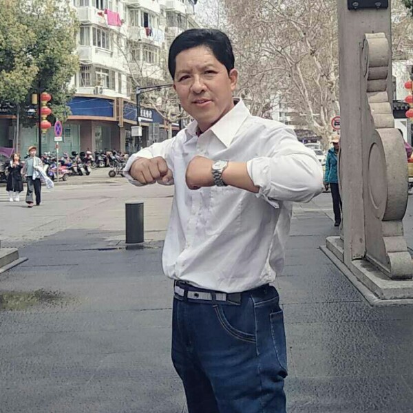 青春因你而精彩的照片
