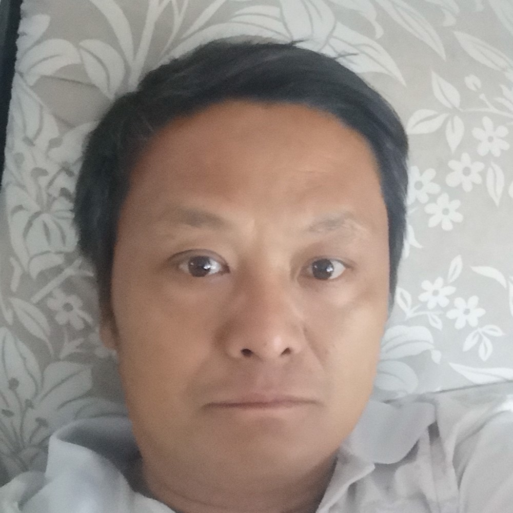 玫瑰吃醋浮生的照片