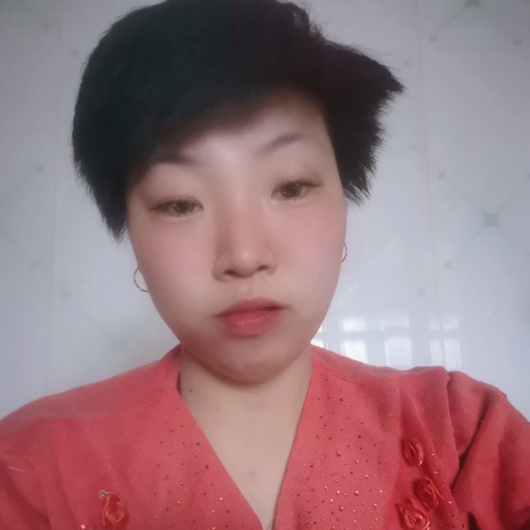 田晶的照片