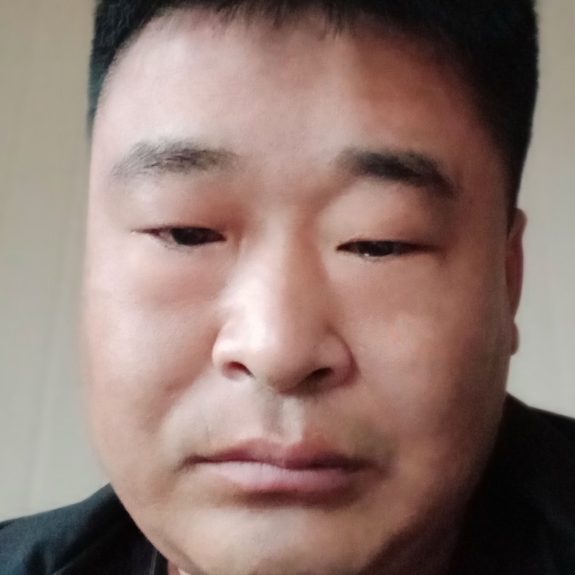 愉快和黑猫的照片