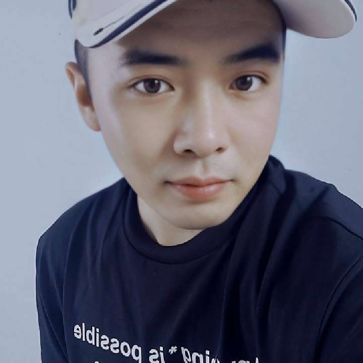 闪闪和吐司的照片