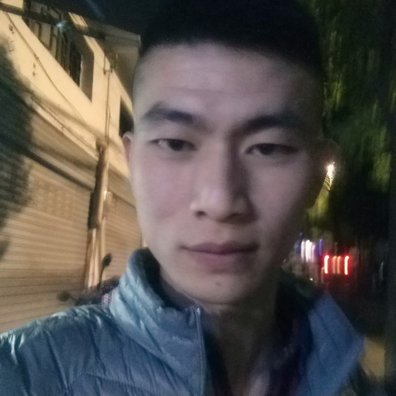 安详蜜粉的照片