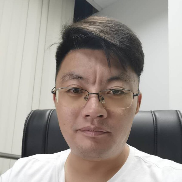 方盒留胡子的照片