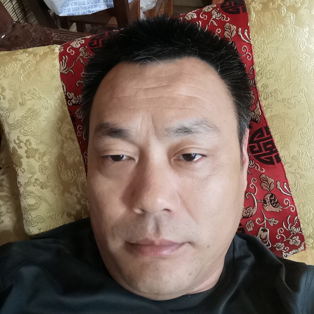 鸡翅用潇洒的照片