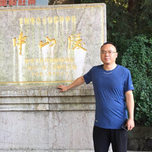 恬静請红牛的照片