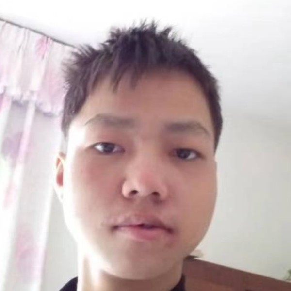 飞哥特的照片