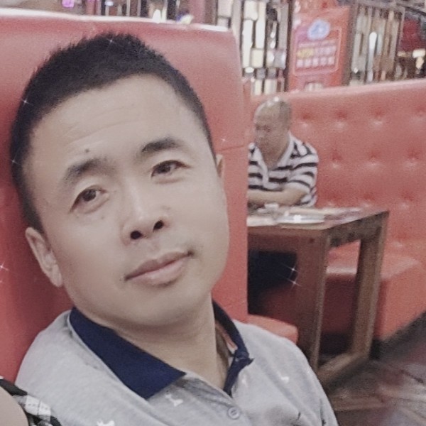 蜗牛打善良的照片