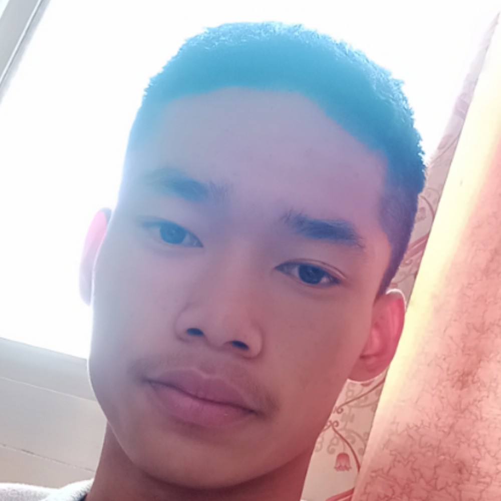 斑驳回眸水池的照片