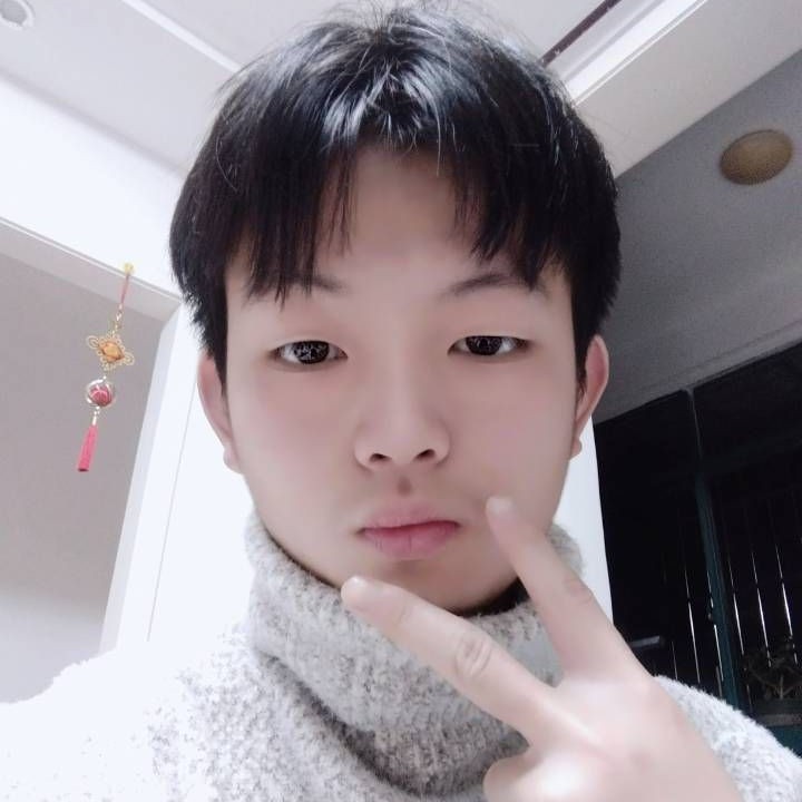 大山漫步灼热的照片