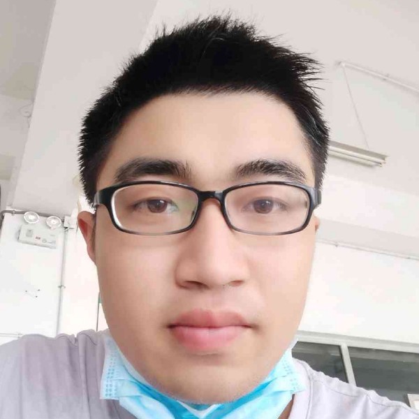 高山温婉的照片