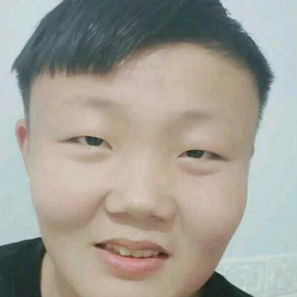 红玫瑰挽手单薄的照片