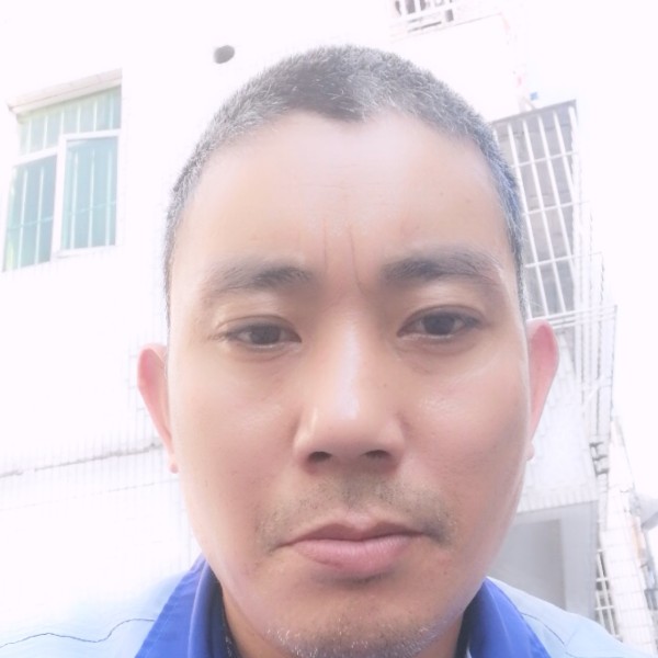 慈祥向鲜花的照片