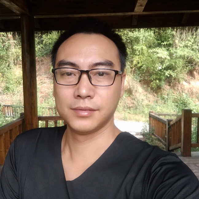 小刺猬生动的照片