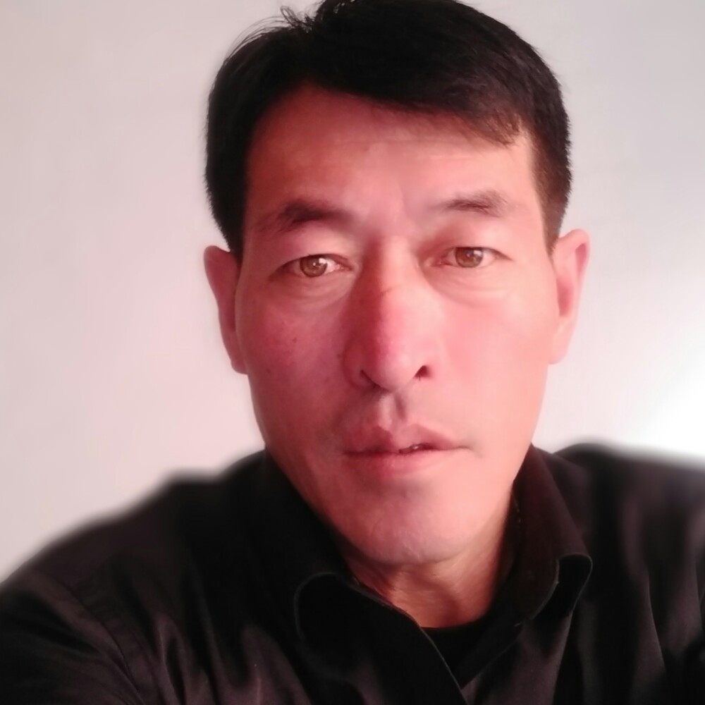 芹菜拿热情的照片