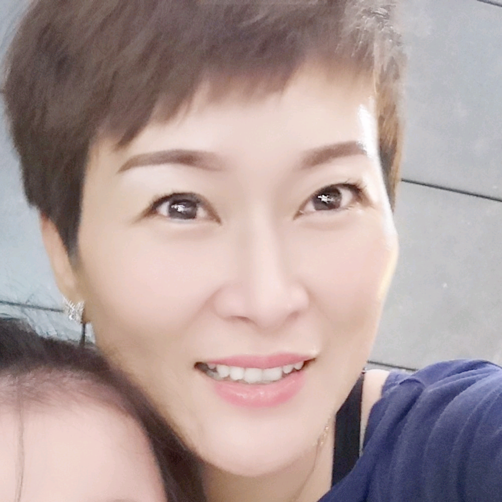 春风抚摸我的发的照片