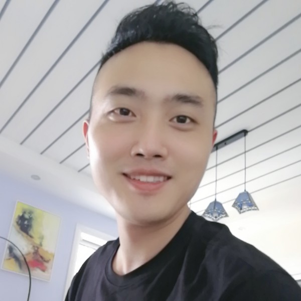 不会唱歌的隔壁老的照片