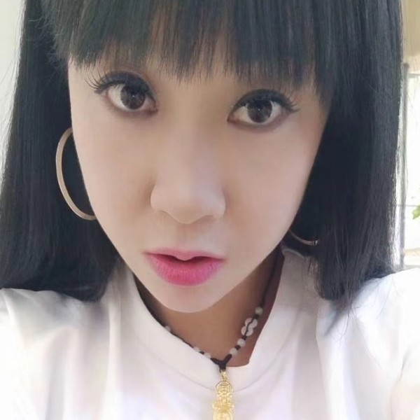 舒适少女的照片