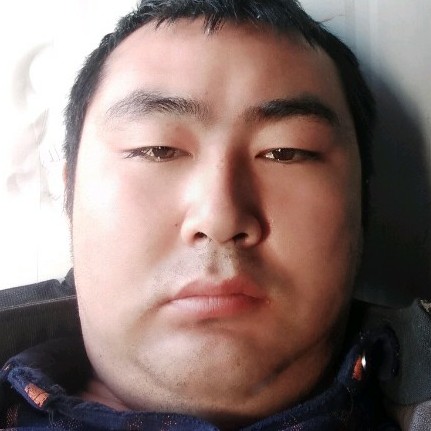 苟启丹的照片