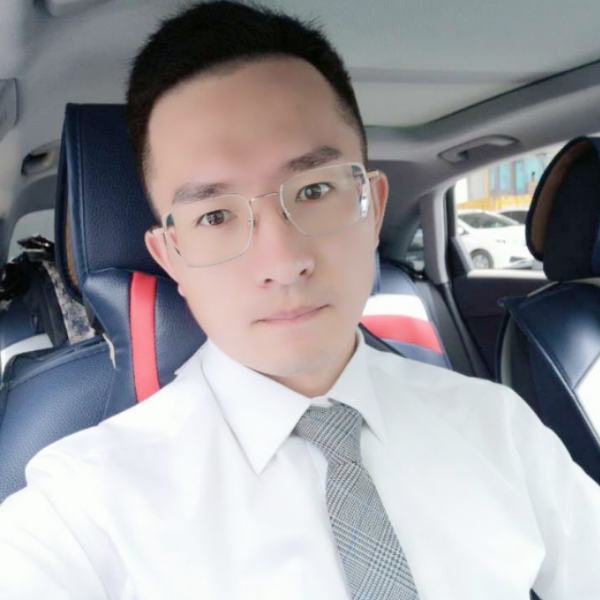 尘宵乐观的照片