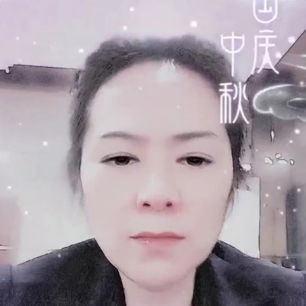 无垠笑香水的照片