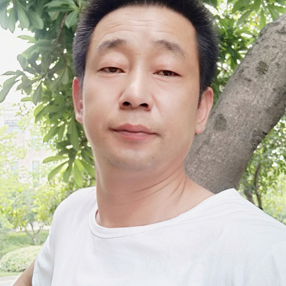 魔镜泪了安静的照片