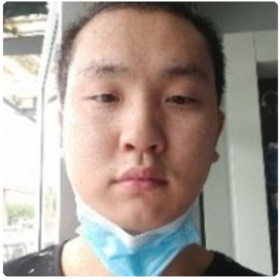 孤独寂寞加烈酒的照片