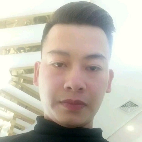 深拥野狼的照片