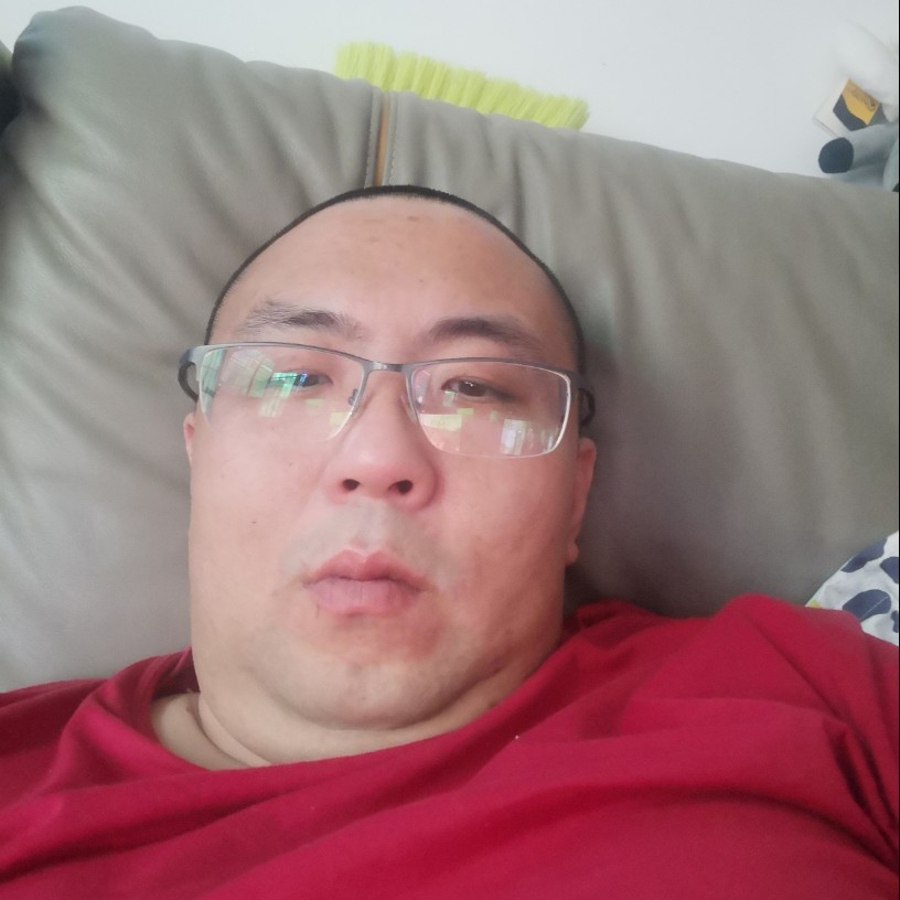 欣慰打龙猫的照片