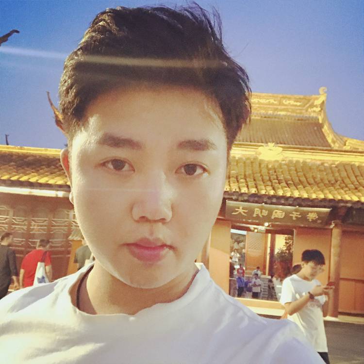妹子,爺看上你了的照片