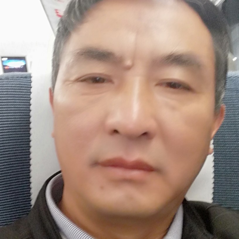 隐形倾心灯泡的照片