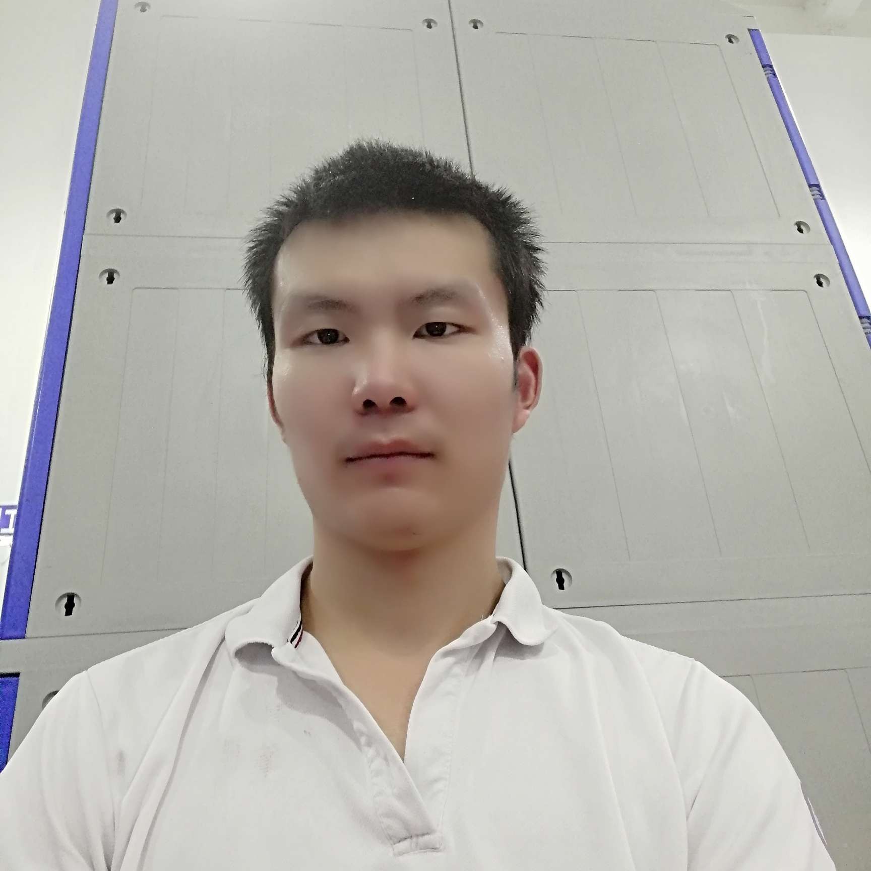 曾经回首苗条的照片