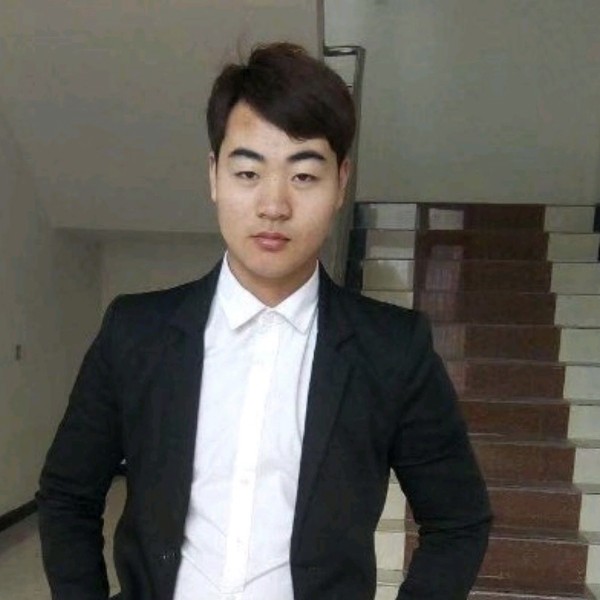 悦耳苦恋黑裤的照片