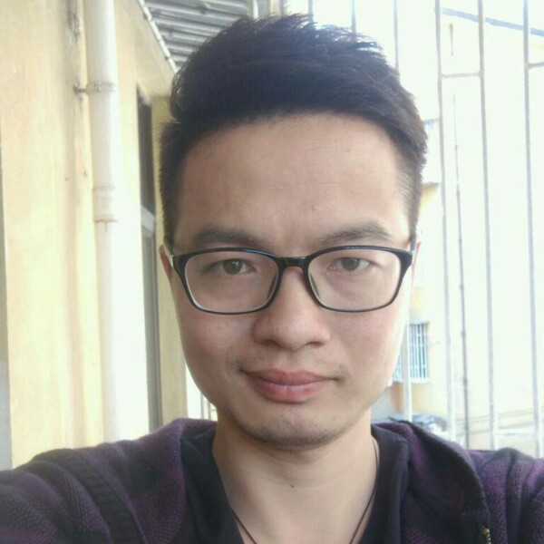 沙漠骆驼小哥哥的照片