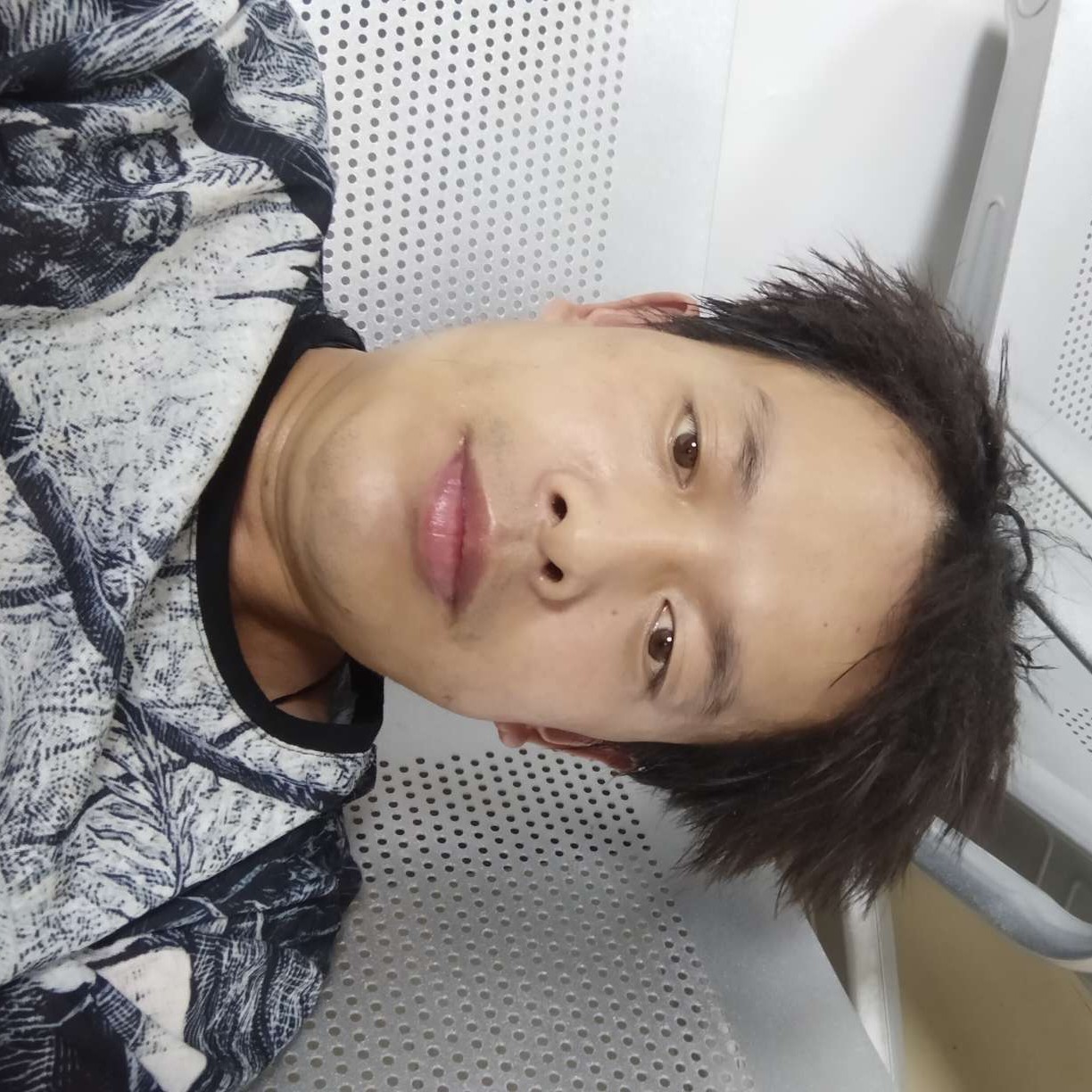 辛勤那大地的照片