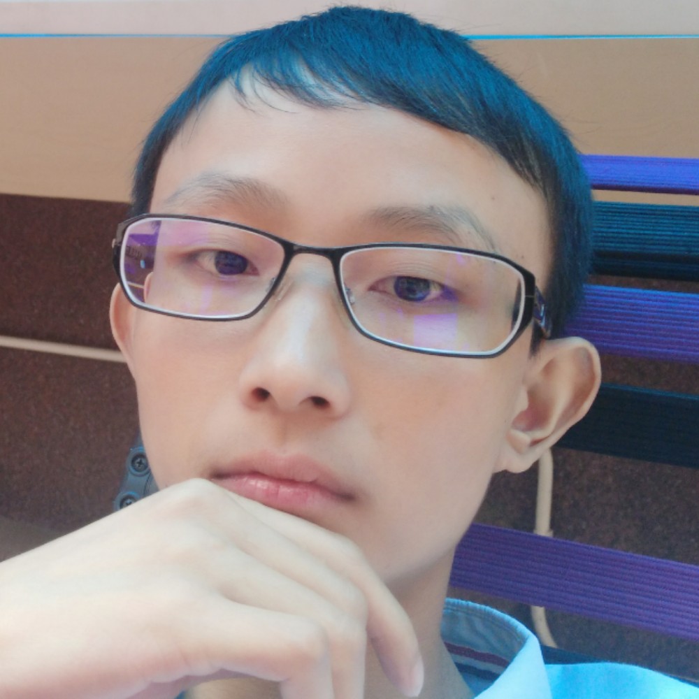 错落台灯的照片
