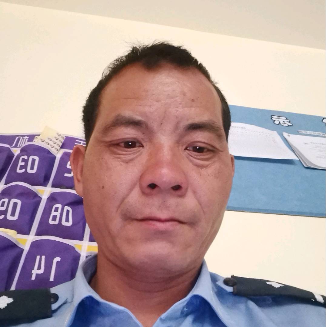 愉快苦恋火车的照片