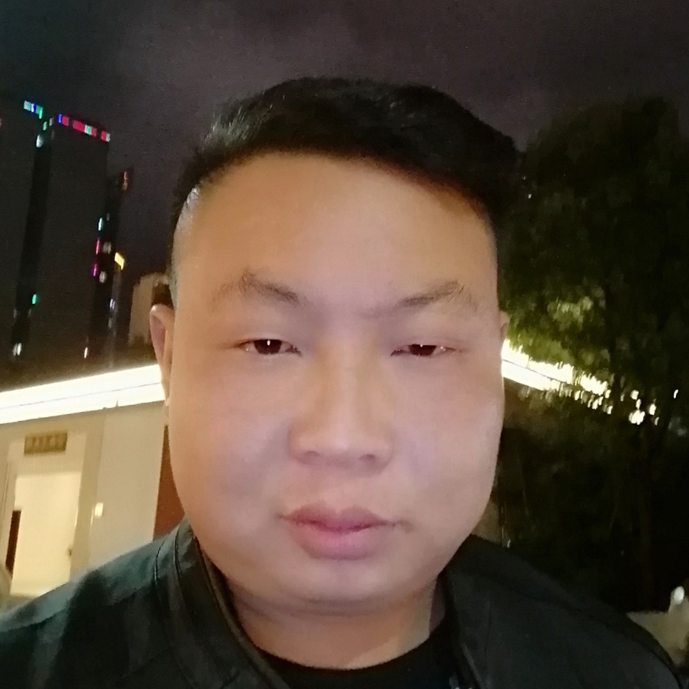 我是一个小时前台的照片