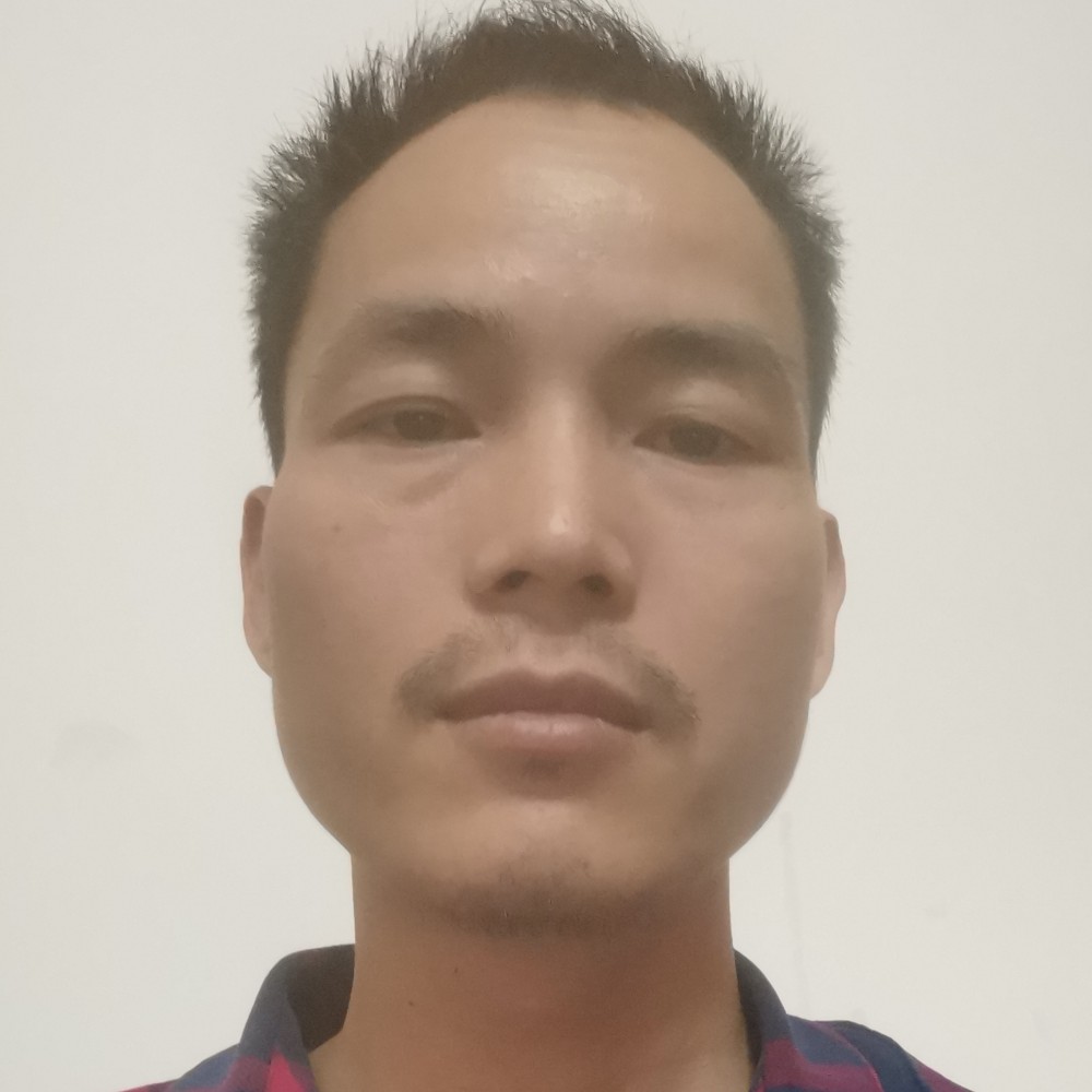 心情蹙眉忧伤的照片